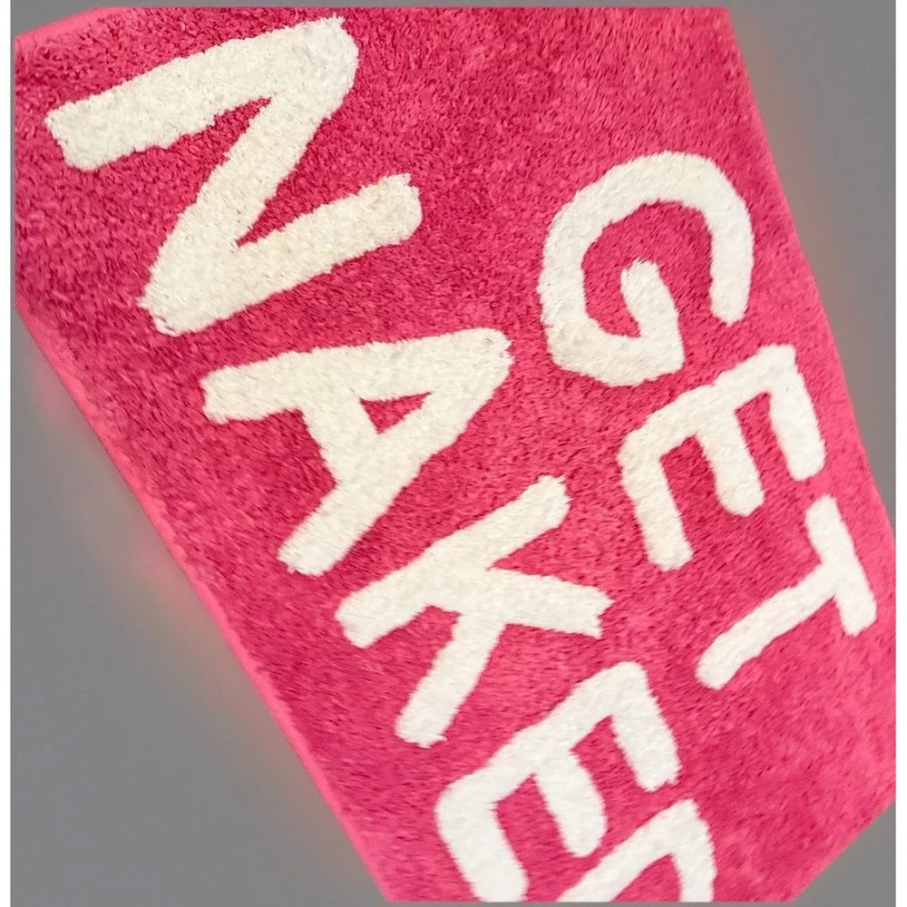 Hot-Pink Bath Mat Rug Decor Modern Dorm-Core Apartment Accent ‎ 